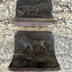 Bradley and Hubbard lion bookends Set 