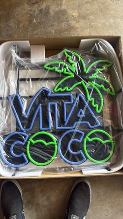 Vita Coco Led