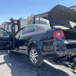 2006 Volkswagen Jetta for parts