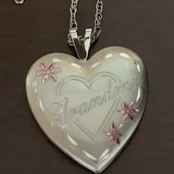 Grandma Heart Locket Necklace 