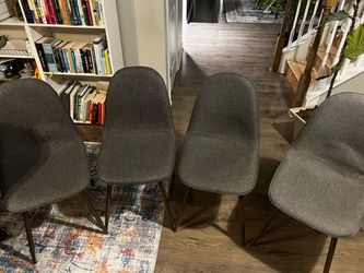Set of four kitchen table chairs