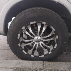 Liquid Metal 20" Nissan Infinity,Armada 6 Lug Wheels And Tires Also Have Two More Extra Tires 