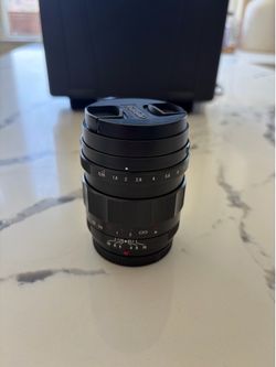 Voigtlander Nokton 25mm F0.95 MFT. Type II