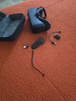 Samsung Gear VR powered By Oculus