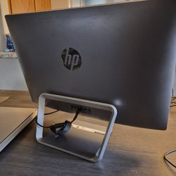 27" All In One And Free 17.3" Hp Laptop 