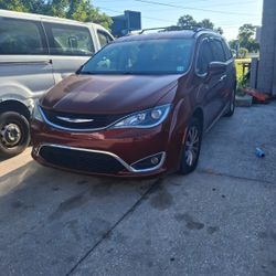 2018 Chrysler Pacifica