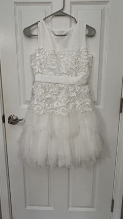 Chantilly Place Junior Size 14 White Dress
