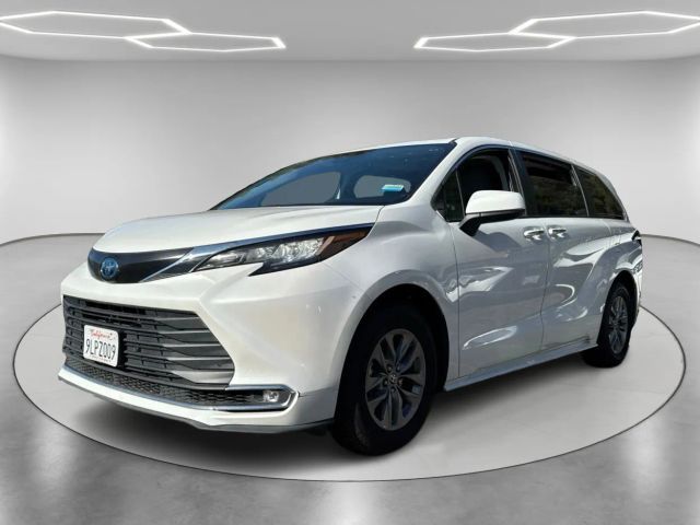 2023 Toyota Sienna