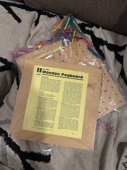 Ideal Wooden Pegboard Set No. 3686