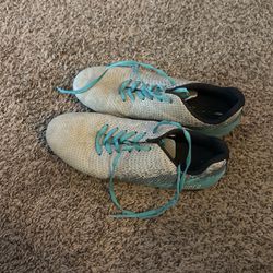 Youth Soccer Cleats Size 5.5