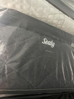 King Sealy Pillowtop Mattress Set
