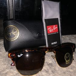RayBan Clubmaster Sunglasses 
