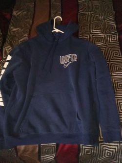 Nike swaeters