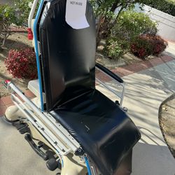 Gurney FREE PICK UP TODAY ONLY 