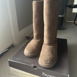 Bear paw Meadow Tall Boots Women’s Size 9