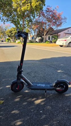 Children's electric scooter