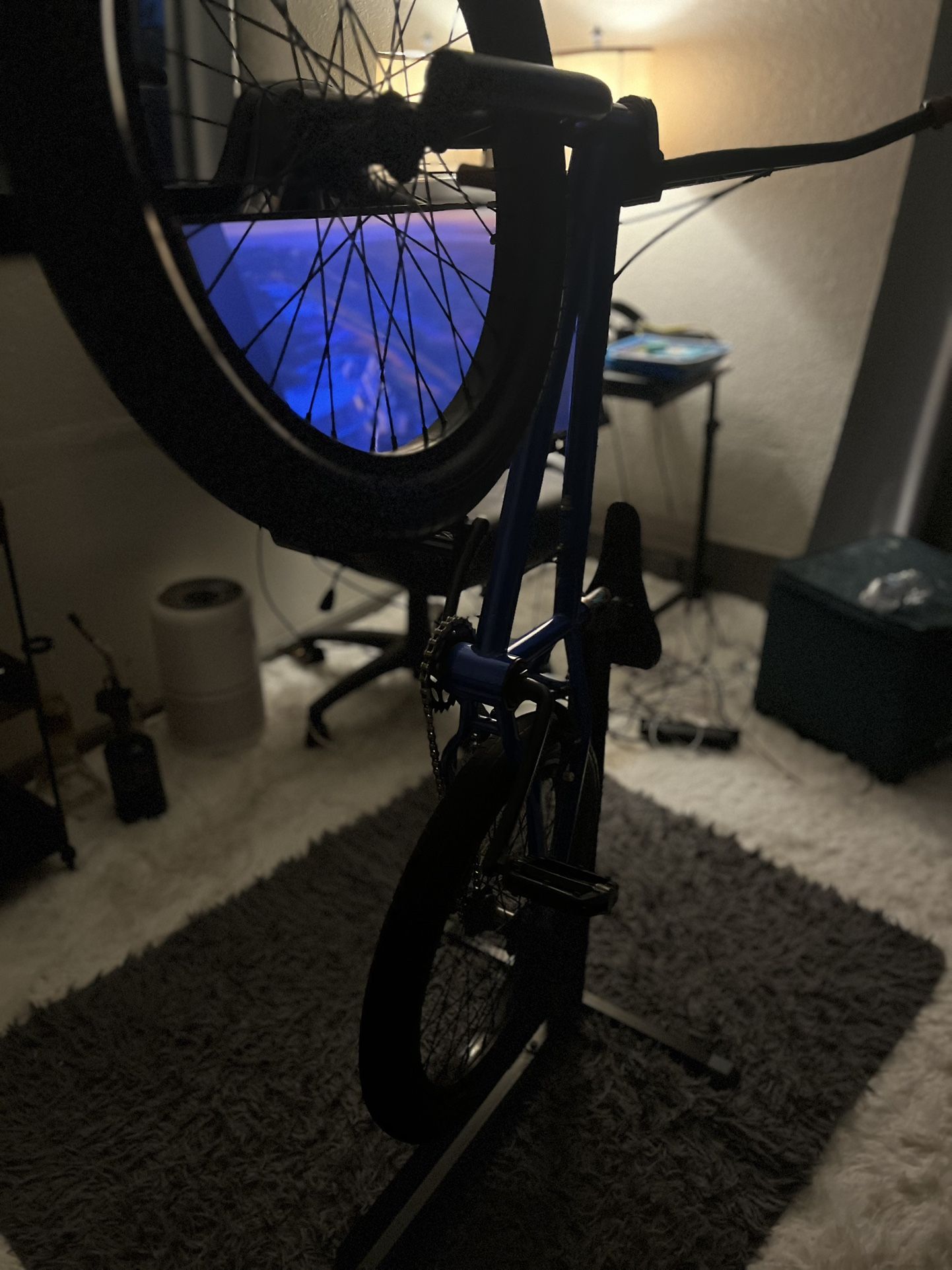 Elite stealth Bmx Bike Include With Bike Stand