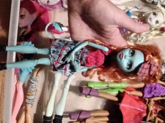 Lorna Monster High doll