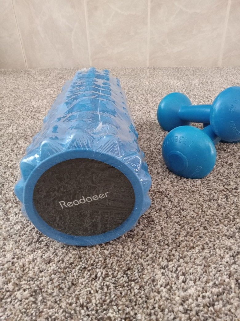 Exercise Equipment /Readaeer roller and 3lb dumbbells