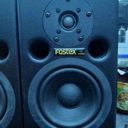 Fostex PM0.5 MKII active studio monitors.
