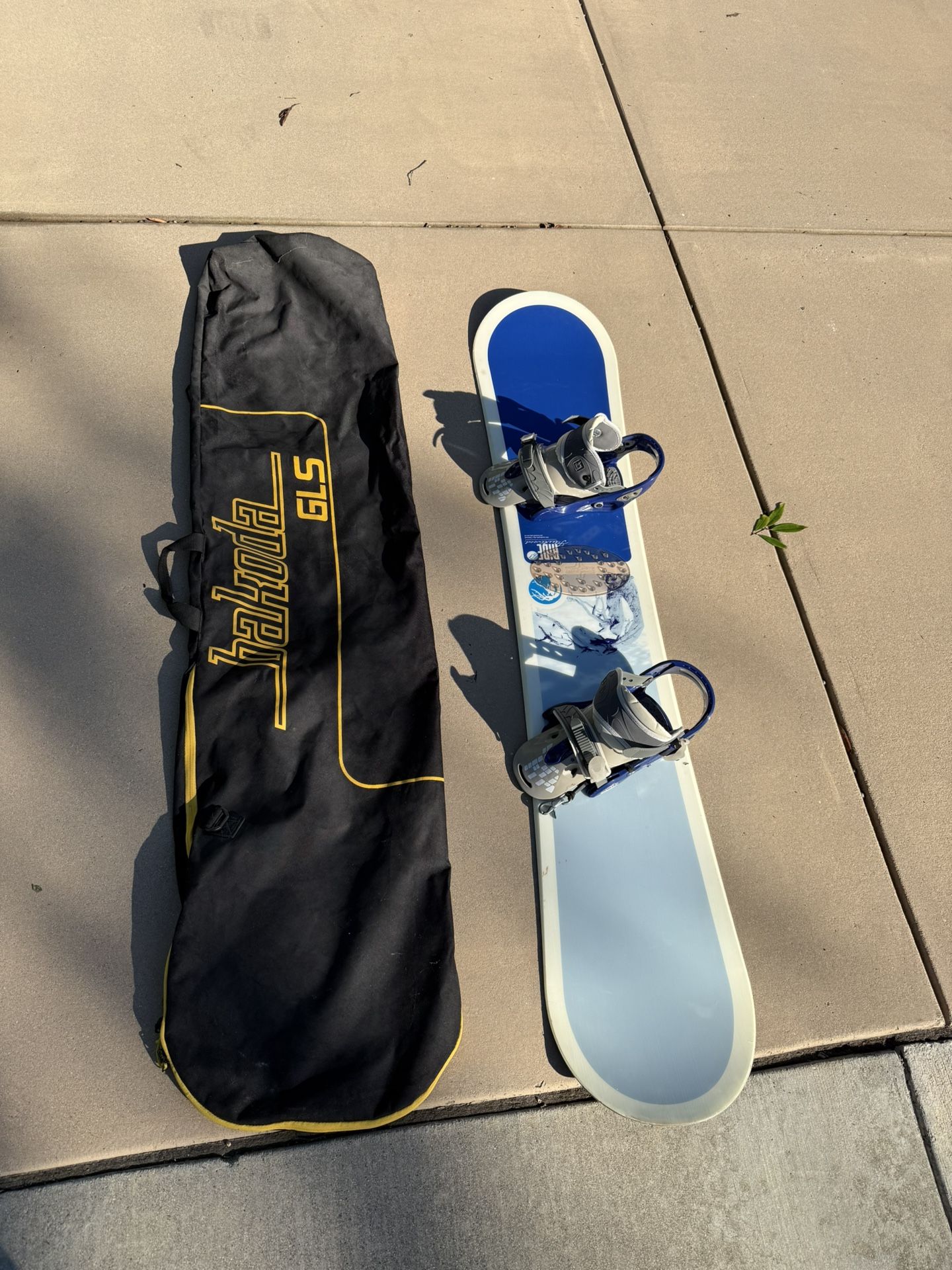 Ride Snowboard With Bindings And Bag