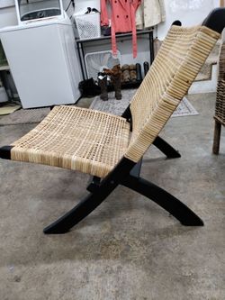 Stylish mid-century modern chair