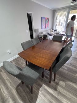 Copenhagen Dining Table Set – 6 Chairs – Excellent Condition