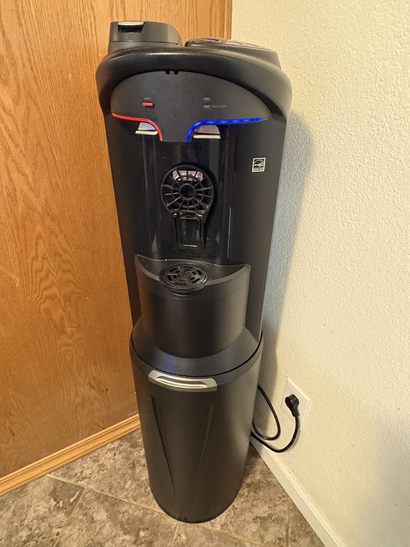 Enfriador Y Calentador De Agua (keurig)
