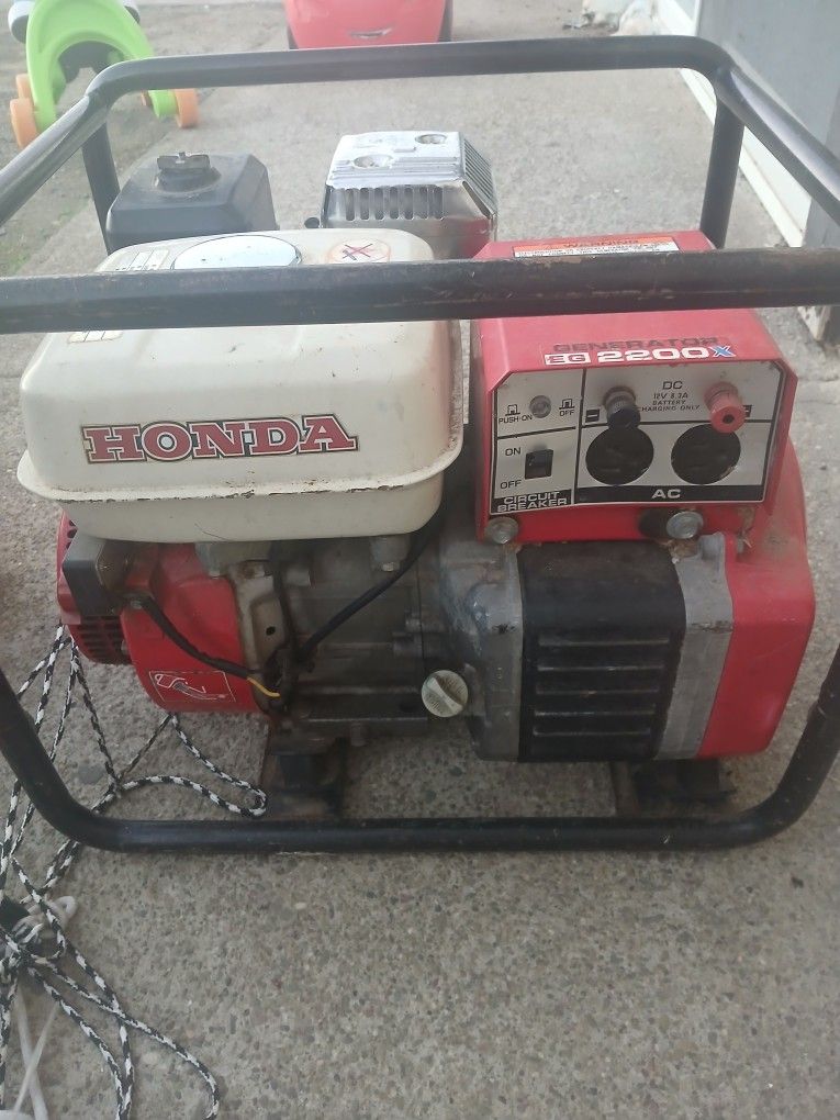 Honda Generator W/ Battery Charger
