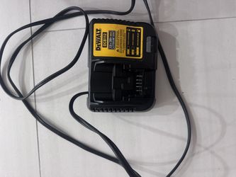 DeWalt DCB112 12V/20V MAX Battery Charger