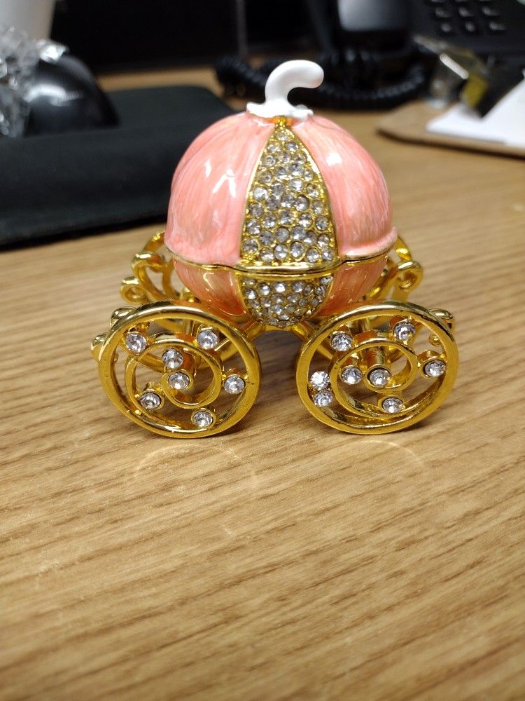 Vintage Pink Pumpkin Carriage 2.75x2in