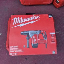 Milwaukee Rotary Hammer Electric