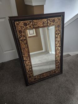 Beautiful Brown/Gold Ornate Mirror 25.5"×37.5"