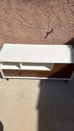 Modern TV Stand / Media Console