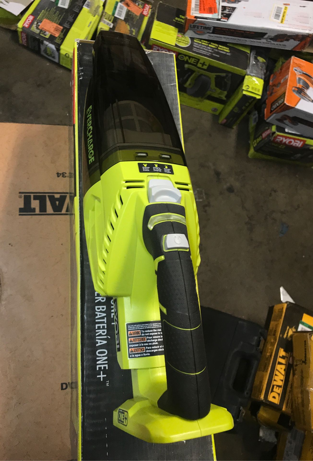 RYOBI 18Volt ONE+ LithiumIon Cordless EVERCHARGE Hand Vacuum Kit with 1.3 Ah Compact Battery