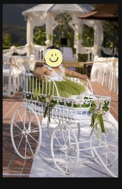Flower Girl/Ring barrel Wedding Wagon