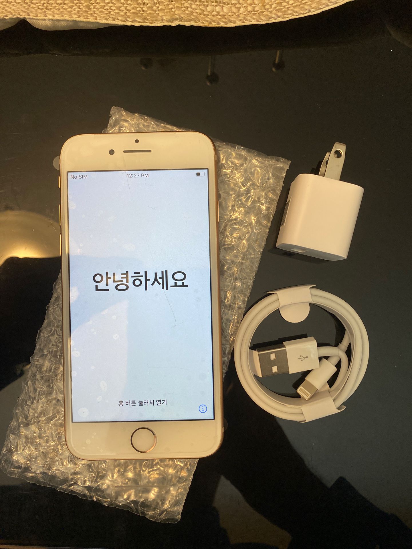 iPhone 8 64gb factory unlock like new ready to use