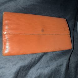 Lv Epi Leather Sarah Wallet