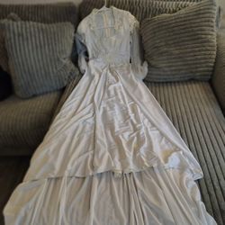 Elegant Wedding Dress With Train