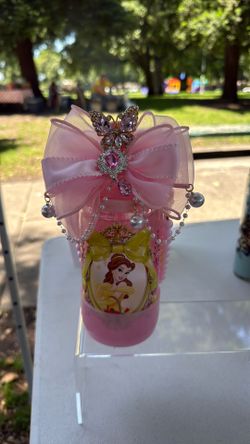 Belle Snowglobe Cup