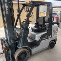 2012 Nissan Forklift 