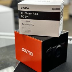 Sony a6700 Digital Camera + Sigma 18-50mm lense Combo