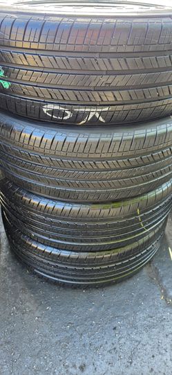 4 tires 225/65r17 Goodyear Assurance finesse
