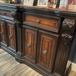 8 Chair Dining Room Table And Buffet 