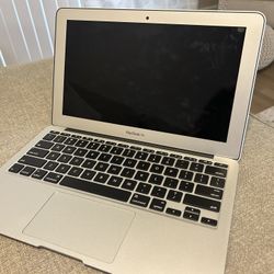 Like New Mac Book Air! 11.6in
