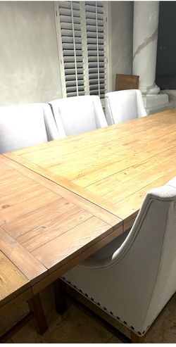 Dining  Table 6 chairs also has an extension