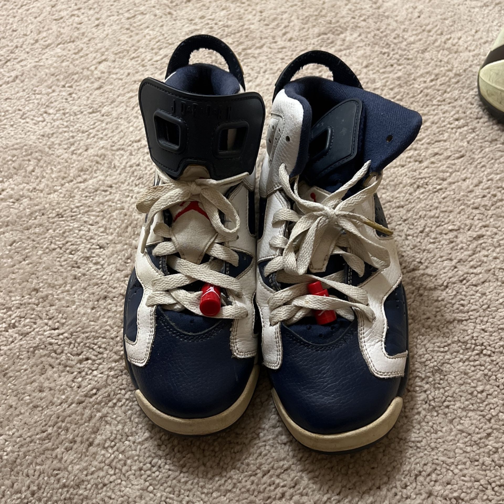 Retro Jordan Olympic 6’s Size 5y
