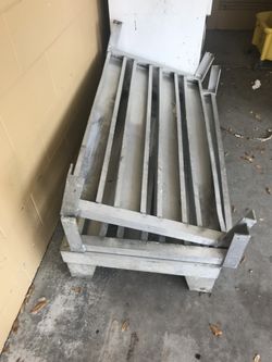 Storage rack