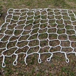  9 Feet. by 10 Feet.   : NEW  LARGE (SUPER STRONG)  CLIMBING  CARGO  NET ROPE : GREAT  FOR  CROSSFIT TRAINING 
