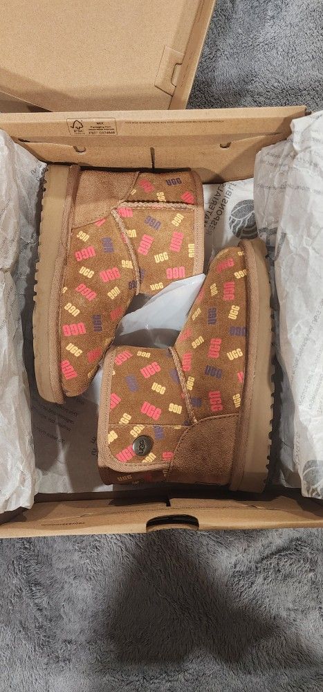 Ugg